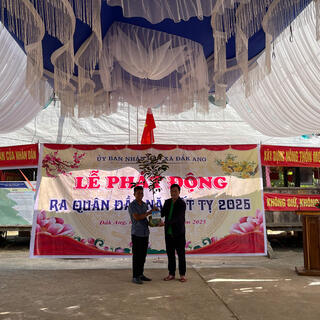 <a href="/tin-tuc-su-kien/thong-tin-kinh-te-chinh-tri-xa-hoi" title="Thông tin Kinh Tế - Chính Trị - Xã Hội" rel="dofollow">Kinh tế - Chính trị - Xã Hội</a>